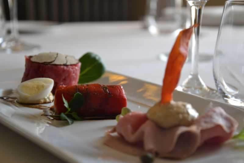 בית הארחה Cerretto Langhe 	Trattoria Del Bivio מראה חיצוני תמונה