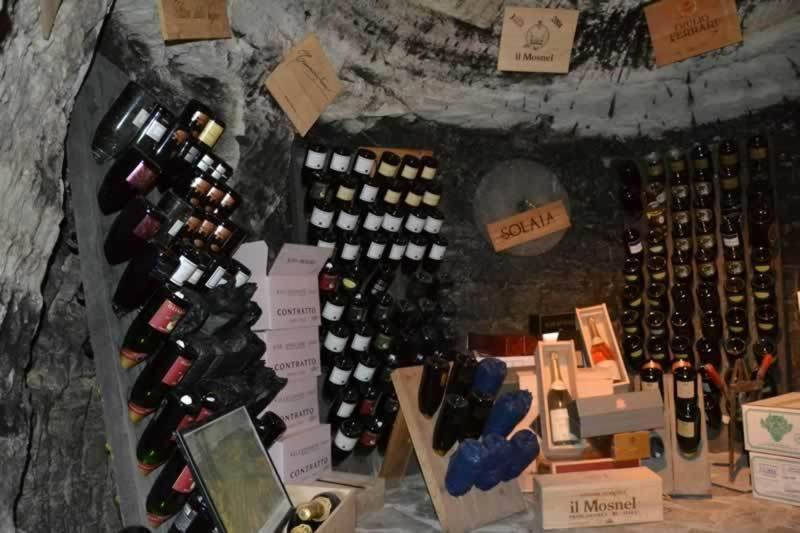בית הארחה Cerretto Langhe 	Trattoria Del Bivio מראה חיצוני תמונה